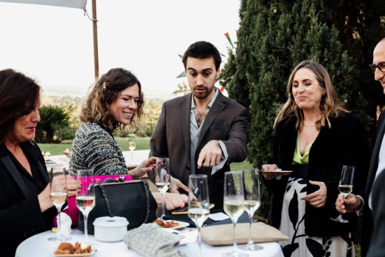 Charity Event Magician Palma | Mallorca Fundraising Magic