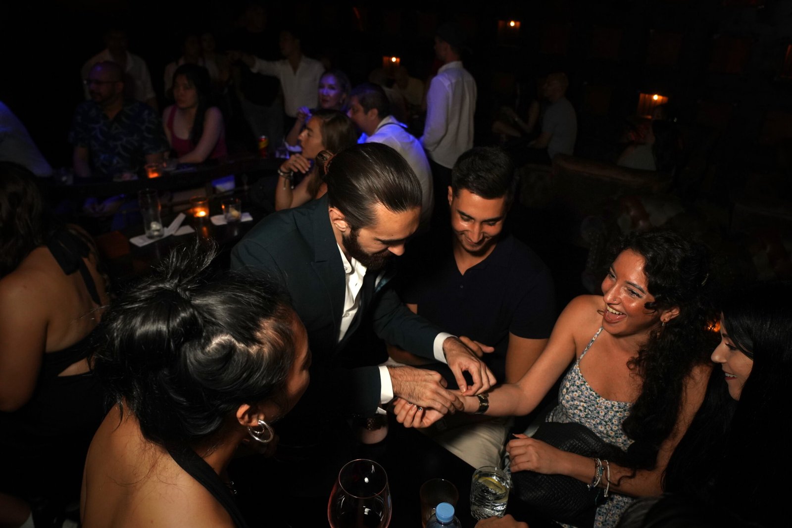 Magician Mallorca: Luxury Events Mallorca with Close Up Magic Mallorca and Mentalism Palma