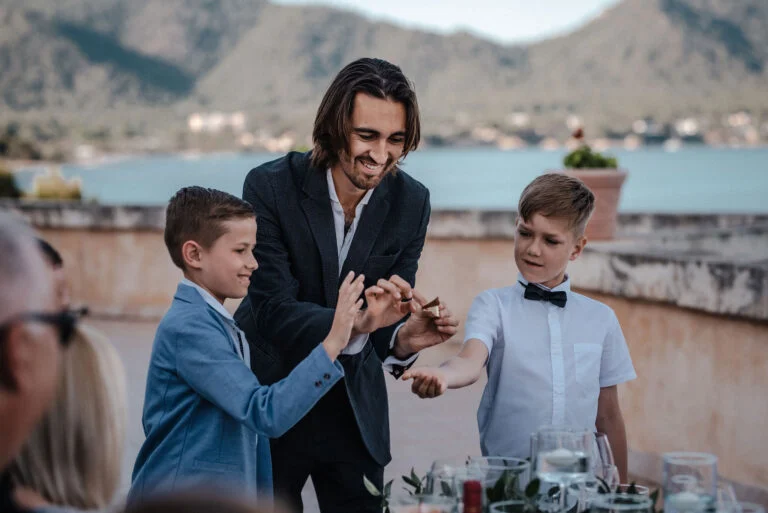 Thomas de Bernede — Magicien pour mariage à Palma de Mallorca et magicien international de prestige
