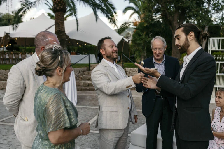 ¿Qué magos recomiendas en Mallorca para bodas y celebraciones? Guía 2026